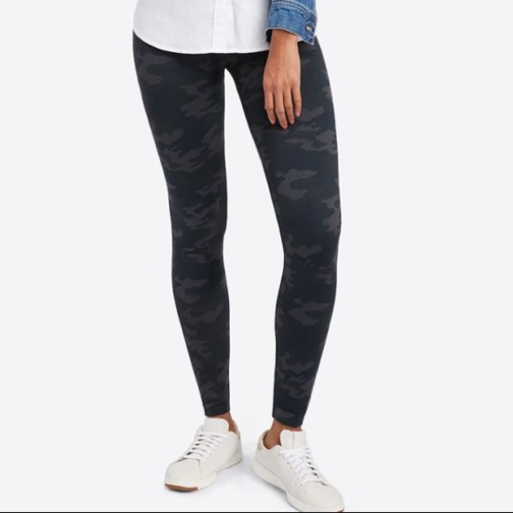 Camo leggings